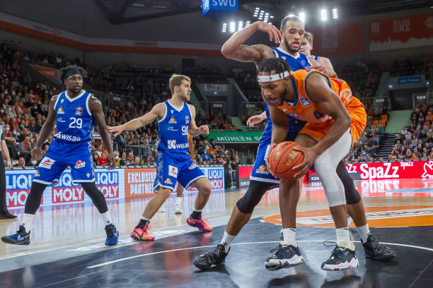 整体控球与 整体控球与