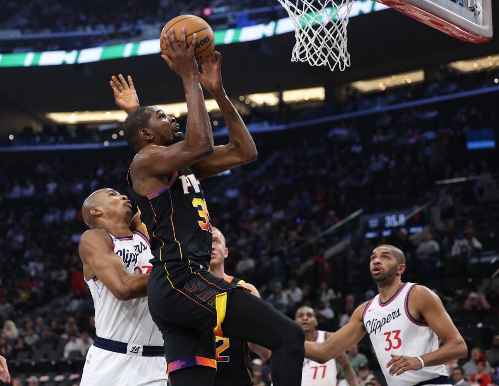 既谦虚又自 既谦虚又自